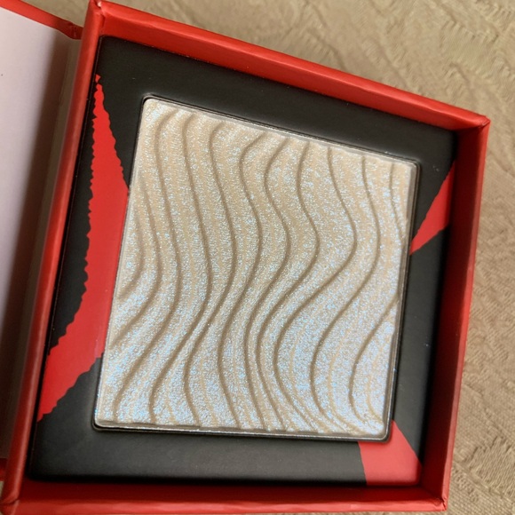 Glamlite x Friday the 13th Jason Lives Highlighter BNIB - Picture 8 of 14